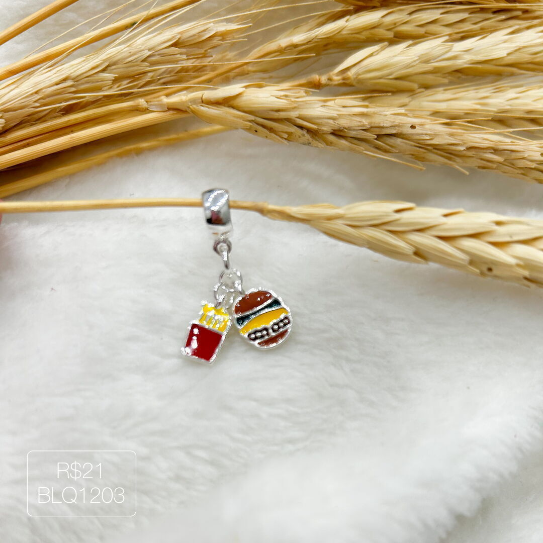 Berloque Batata + Hamburger Pendurado Esmaltado Prateado